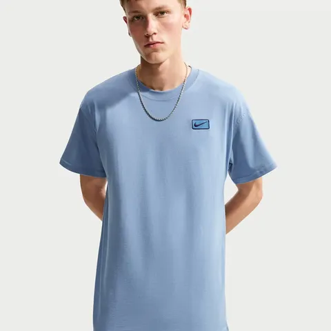 NIKE MENS LIGHT BLUE T SHIRT MEDIUM TAGGED