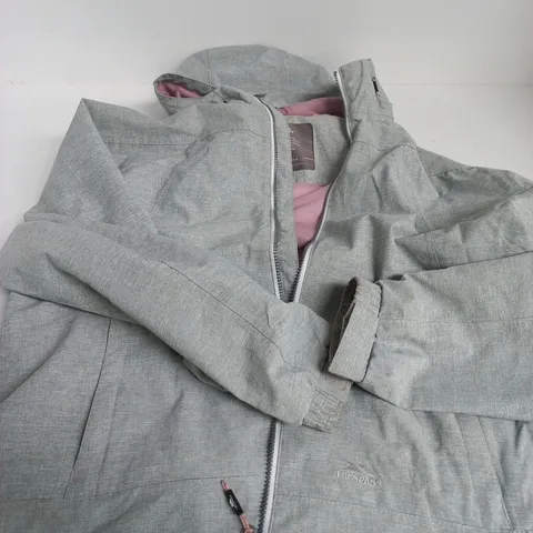 TRESPASS WATERPROOF JACKET – UK 18