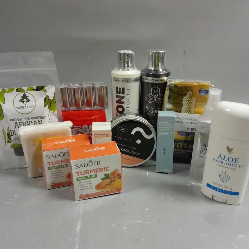 LOT OF 15 HEALTH AND BEAUTY ITEMS TO INCLUDE FIERCE NATURE ORGANIC TALLOW FACE BALM (100G), BRYLCREEM ORIGINAL GLOSSY HOLD (250ML), LANTHOME VITAMIN C FACE SERUM (10ML), ETC. 