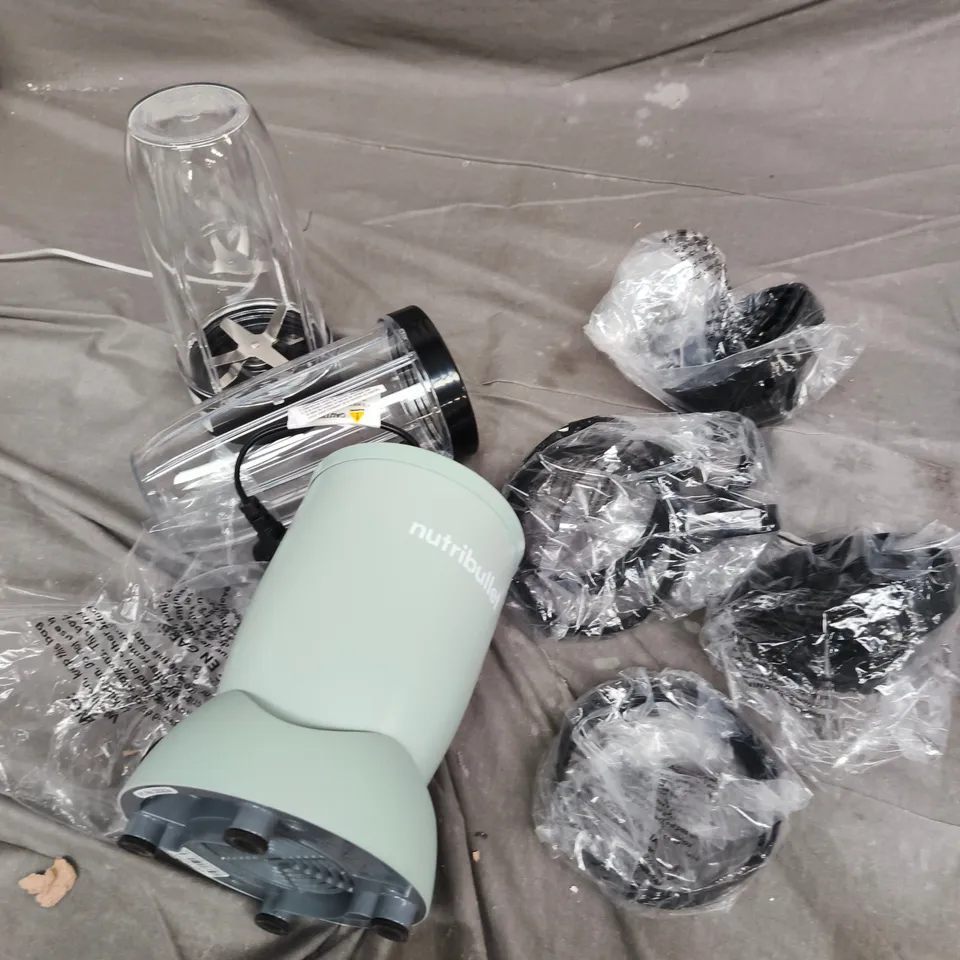 NUTRIBULLET PRO 900W BLENDER 