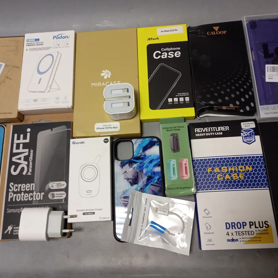 LOT OF ASSORTED MOBILE PHONE ACCESSORIES TO INCLUDE CASES, SCREEN PROTECTORS, STANDS AND CHARGERS