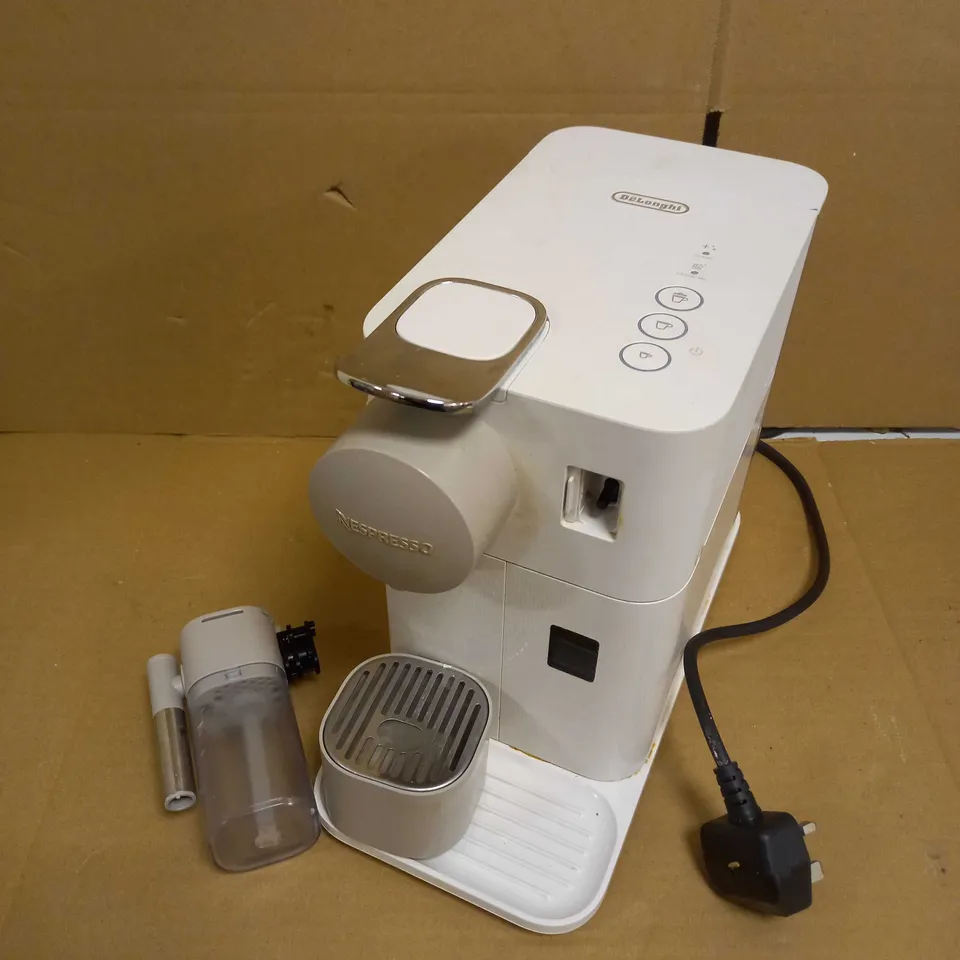 DELONGHI COFFEE MACHINE