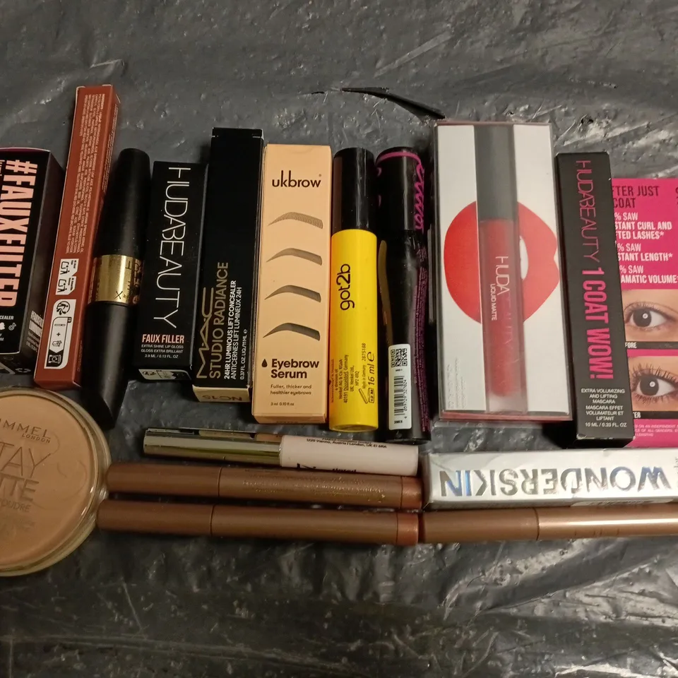 LOT OF APPROXIMATELY 16 ASSORTED MAKE UP ITEMS TO INCLUDE HUDA BEAUTY, WONDERSKIN AND RIMMEL