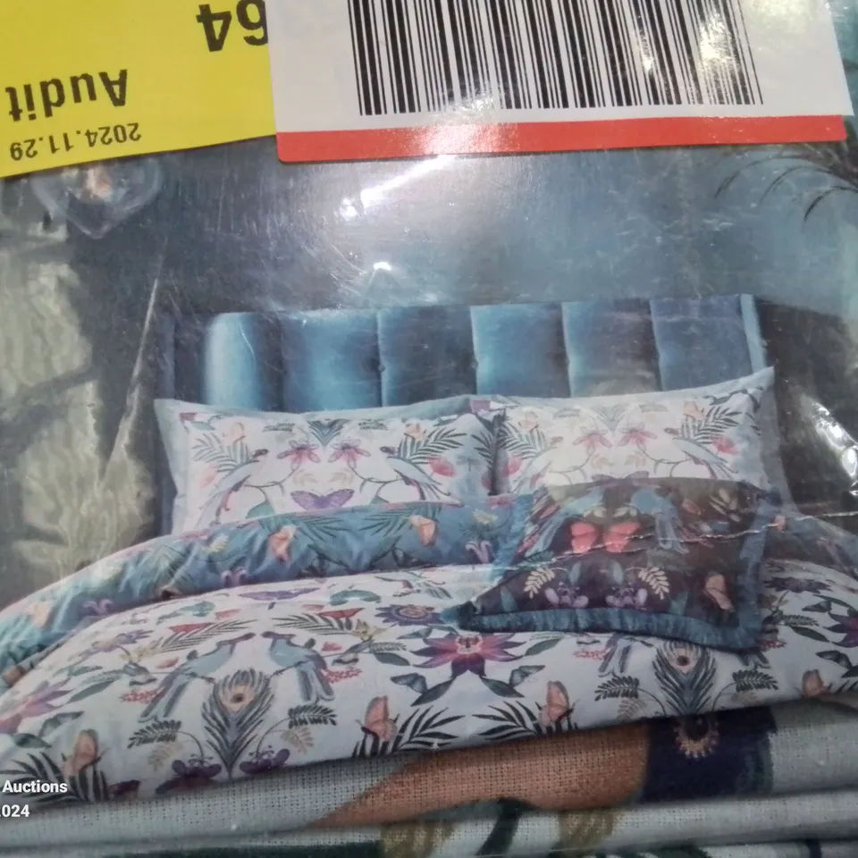 BAGGED MYA TROPICAL FLORAL REVERSIBLE SINGLE DUVET SET