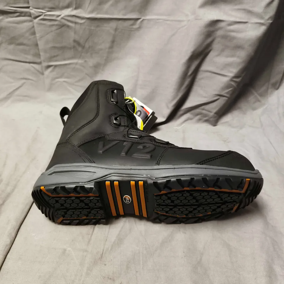 V12 FOOTWEAR VANGUARD SAFETY BOOTS IN BLACK - 8