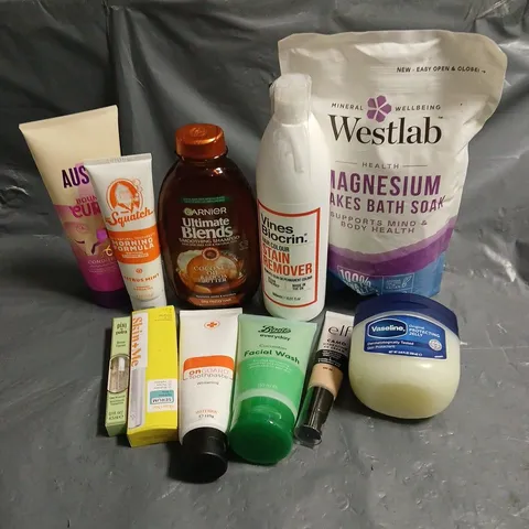 APPROXIMATELY 20 ASSORTED HEALTH & BEAUTY PRODUCTS TO INCLUDE WESTLAB MAGNESIUM FLAKES BATH SOAK, VASELINE JELLY, SKIN+ME SERUM, ETC