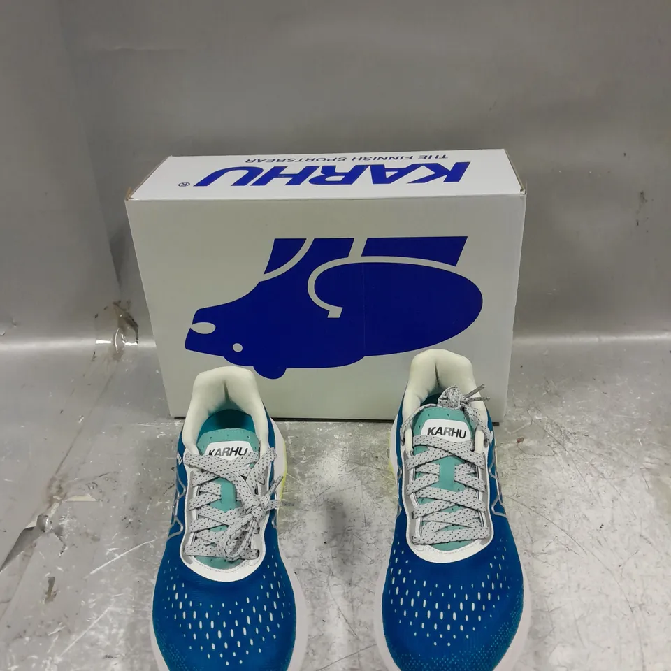 BOXED PAIR OF KARHU IKONI ORTIX TEAL BLUEBIRD UK 5.5