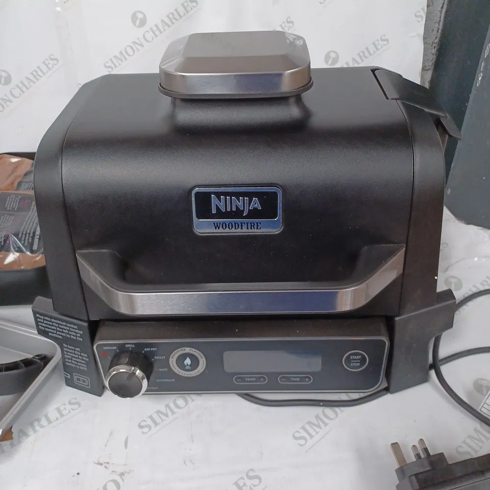 NINJA WOODFIRE ELECTRIC BBQ GRILL & SMOKER WITH AIR FRY FUNCTION OG701UKQ