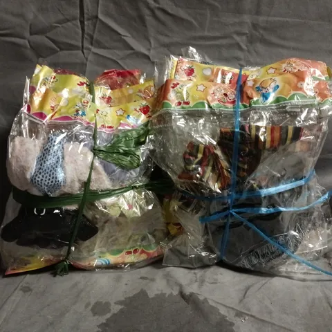 BOX TO INCLUDE LARGE ASSORTMENT OF UNBRANDED DOLL CLOTHING AND ACCESSORY PACKS