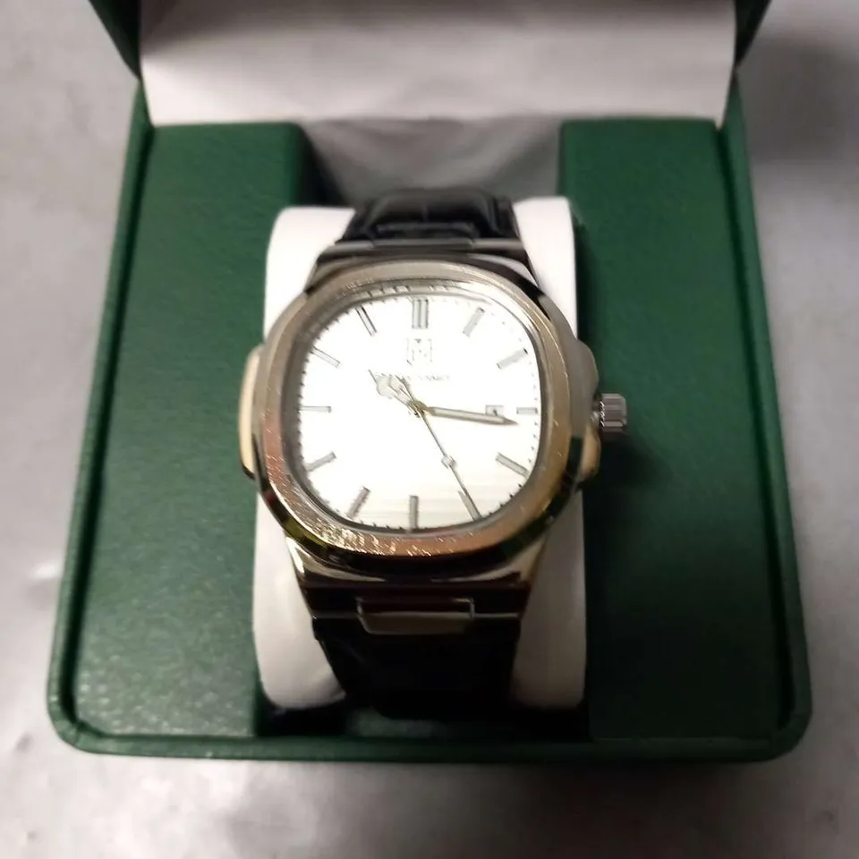 BOXED FRANK SCHMIDT STAINLESS STEEL FRAMED WRIST WATCH WITH SILVER FACE