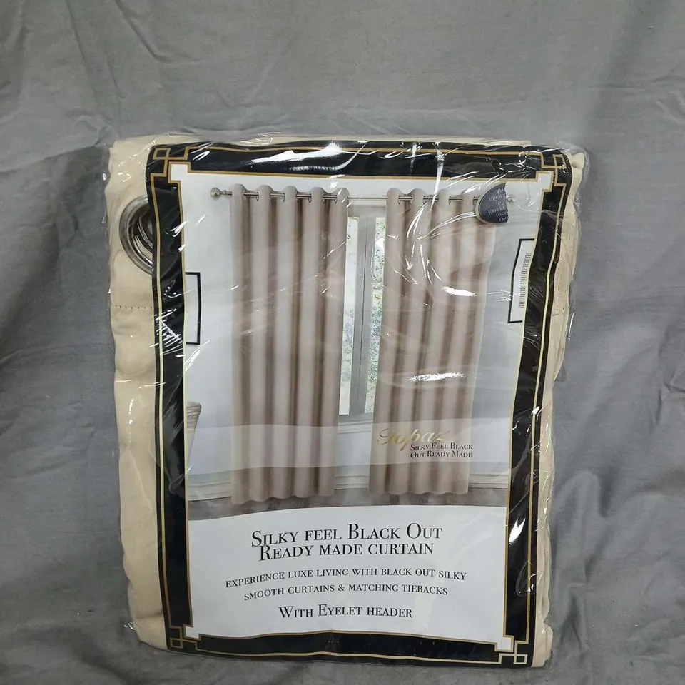 TOPAZ SILKY FEEL BLACK OUT READY MADE CURTAIN – EYELET HEADER, CREAM