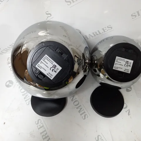 KELLY HOPPEN SET OF 2 INDOOR OUTDOOR PRELIT GLASS DECOR, REFLECTIVE ORBS