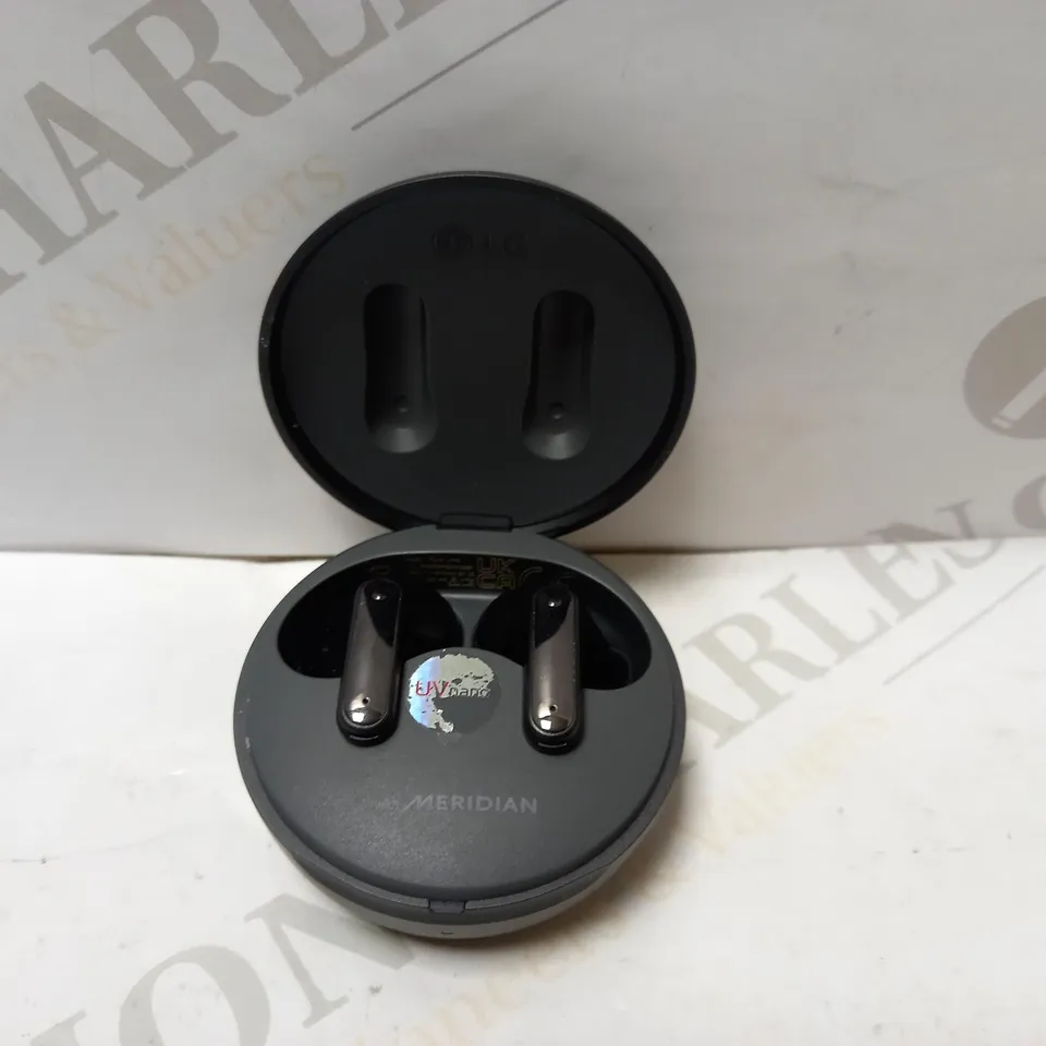 LG TONE FREE UFP9 EARBUDS