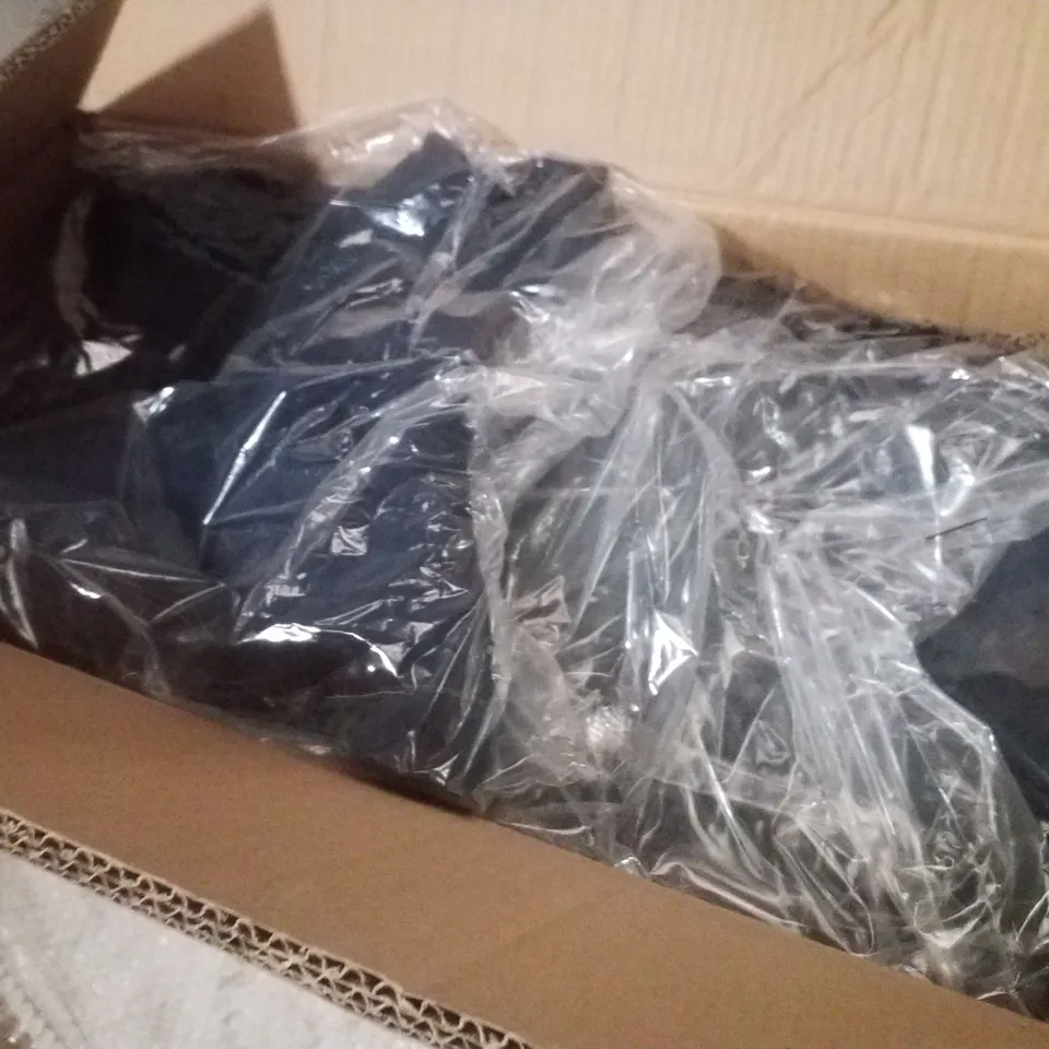 BOX CONTAINING APPROXIMATELY 16 BRAND NEW JULIPA INDIGO SLIM FIT JEANS - SIZE 26