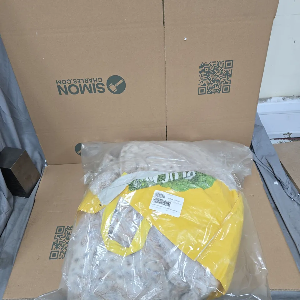 COZE HOME PRINT FAUX AND VELVET THROW