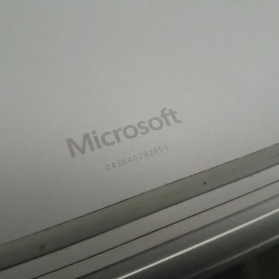 MICROSOFT LAPTOP 