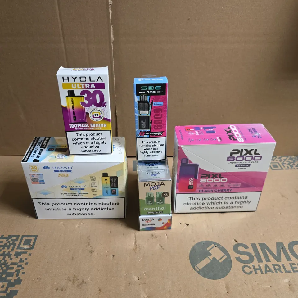 LOT OF APPROXIMATELY 14 ASSORTED ELECTRONIC CIGARETTE ITEMS TO INCLUDE HAYATI RUBIK, PIXL 8000 AND SIKE