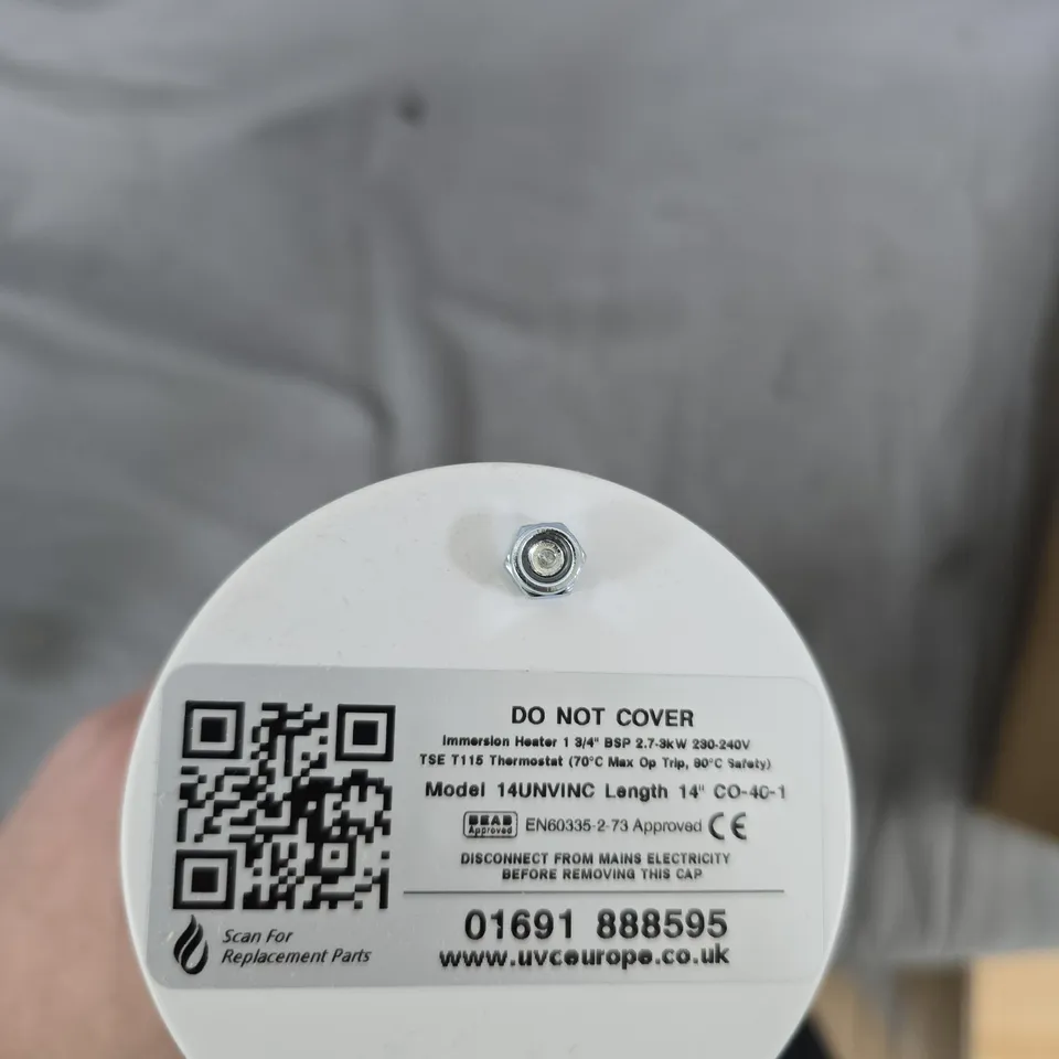 UVCE EUROPE IMMERSION HEATER – 14IN LENGTH, 2.7KW, 230–240V, MODEL 14UNVNC