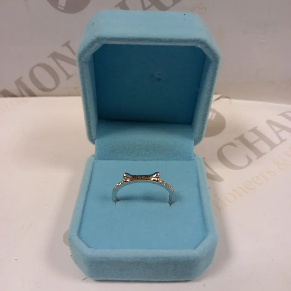 DESIGNER DOG BONE SILVER EFFECT RING 