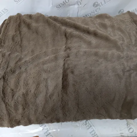 BOXED COZEE HOME HEATED BLANKET IN DARK TAUPE