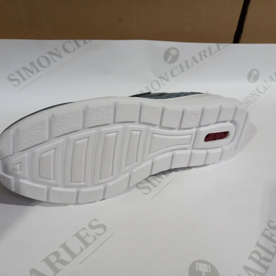 RIEKER BLUE SANDAL SIZE 6.5 