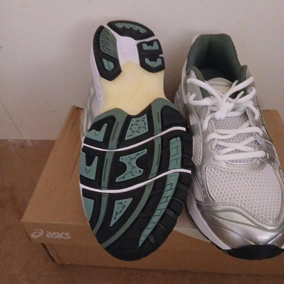 ASICS GEL-KAYANO 14 RUNNING SHOES – WHITE/SLATE GREY, UK 10