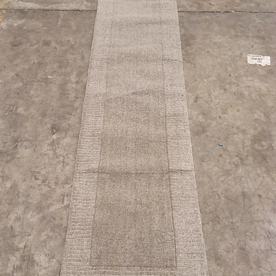 QUALITY DESIGNER AREA RUG - APPROXIMATELY 232CM X 63CM