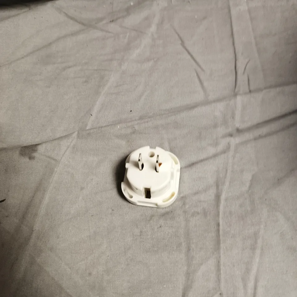 BOX OF APPROXIMATELY 50 X WHITE TRAVEL PLUG ADAPTOR WITH TWO-PIN PRONGS