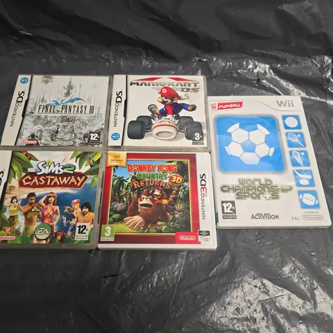 FIVE ASSORTED NINTENDO GAMES ACROSS VARIOUS CONSOLES TO INCLUDE; THE SIMS 2 CASTAWAY, FINAL FANTASY III, DONKEY KONG COUNTRY RETURNS 3D, MARIO KART DS, WORLD CHAMPIONSHIP SPORTS