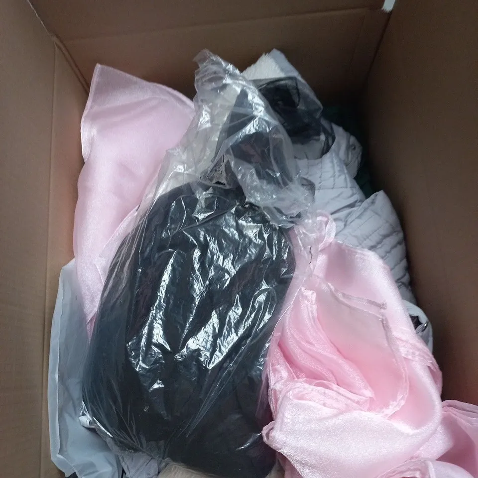 BOX OF APPROXIMATELY 25 ASSORTED CLOTHING ITEMS TO INCLUDE WHITE STUFF, ANAMOR, ASOS ETC