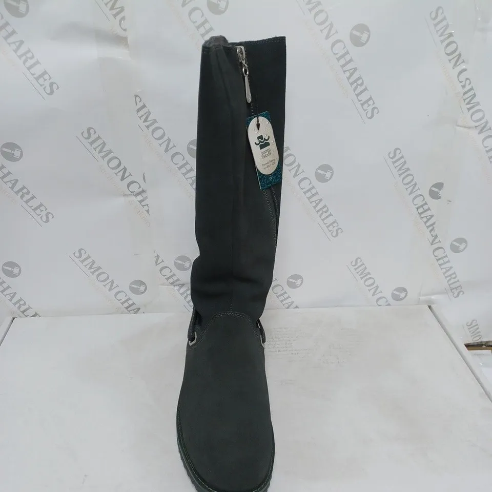 EMU AUSTRALIA WATERPROOF BOOTS SIZE 7