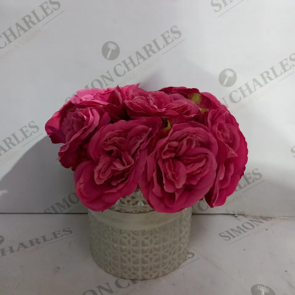 BOXED UNBRANDED FAUX FLORA DECORATION