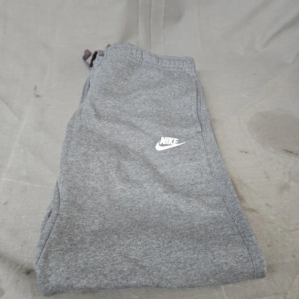 NIKR LOGO FLEECED TRACKSUIT BOTTOMS SIZE M