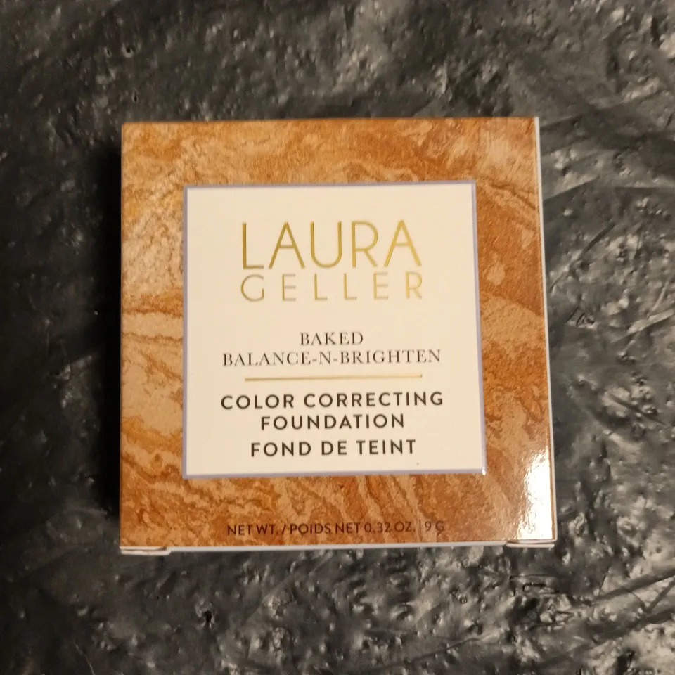 LAURA GELLER COLOR CORRECTING FOUNDATION – MEDIUM