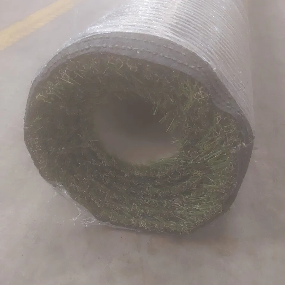 ROLL OF ASTRO TURF/FAUX GRASS