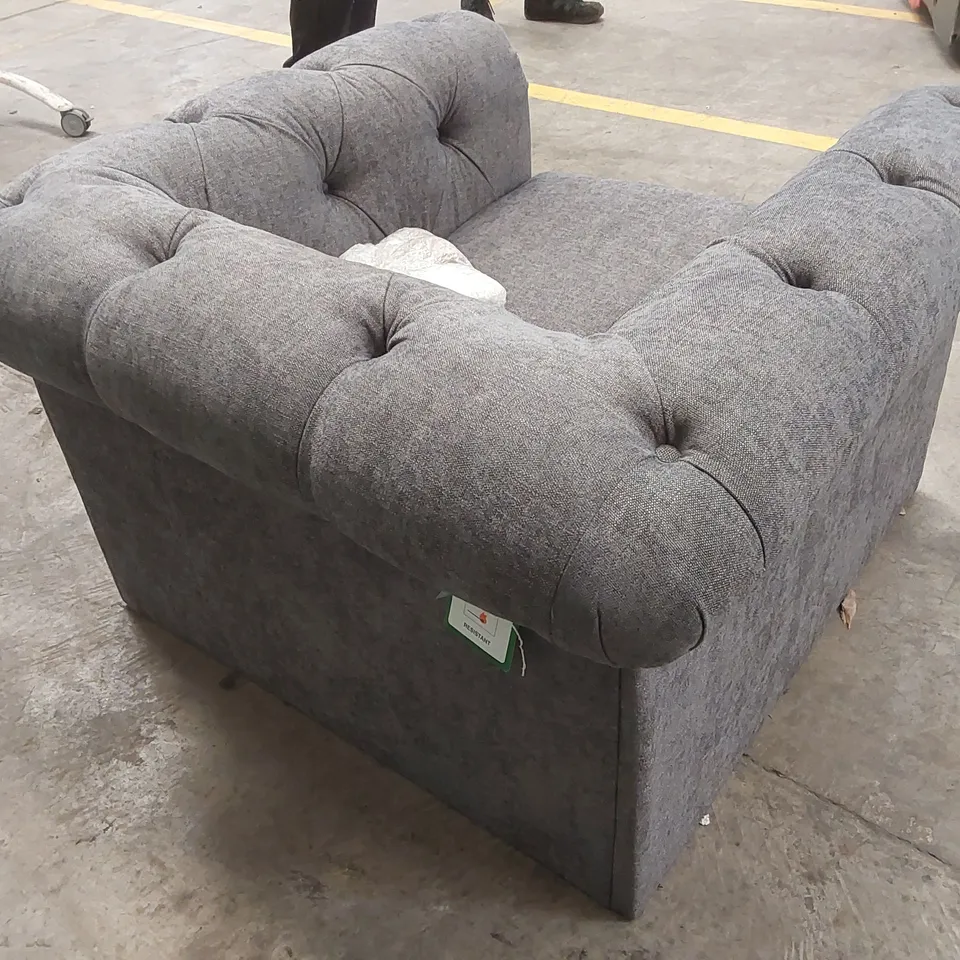QUALITY DESIGNER FABRIC UPHOLSTERED ARMCHAIR - FEET PRESENT 