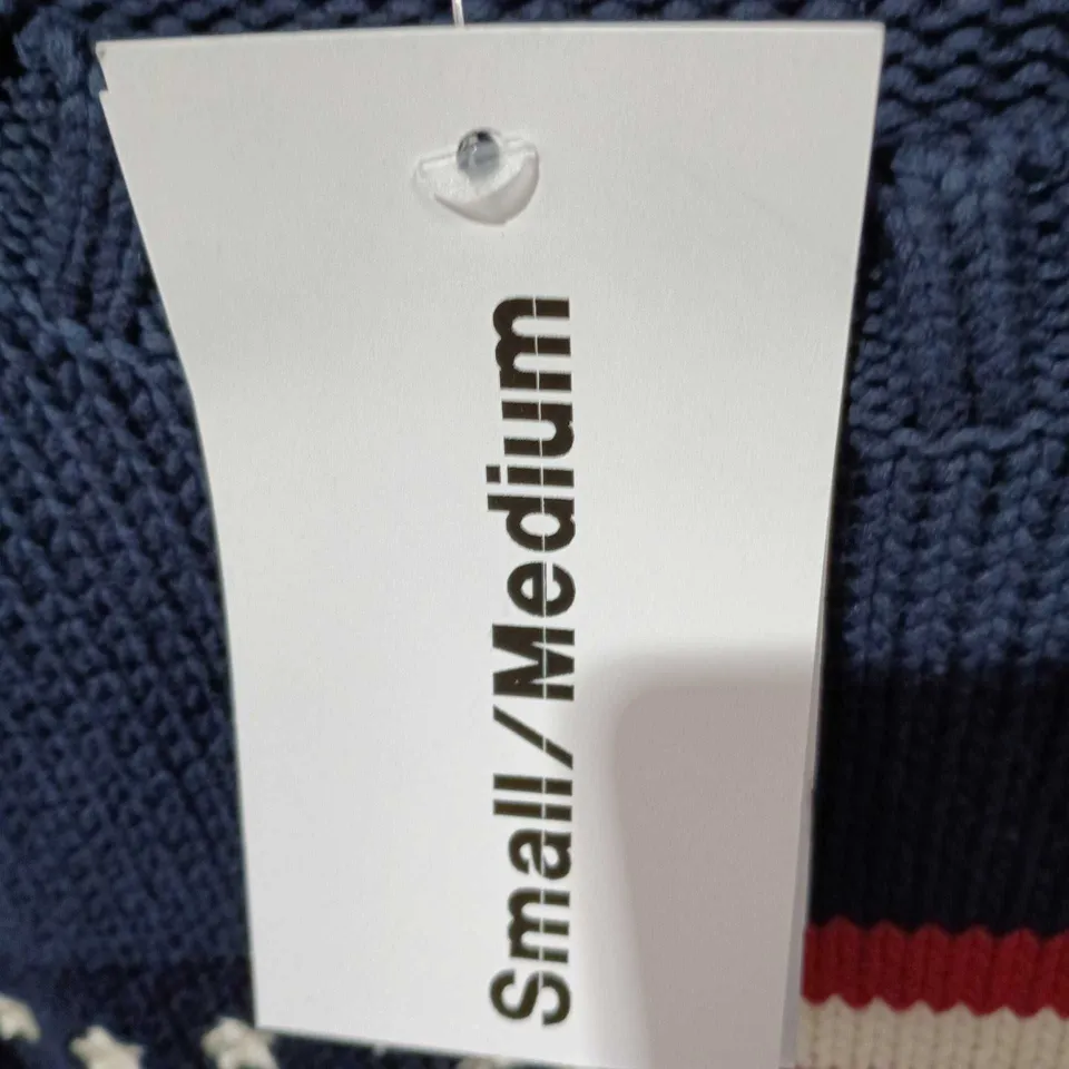 BRANDY MELVILLE NAVY KNIT SWEATER WITH USA FLAG – SIZE SMALL/MEDIUM (UK S/M) 