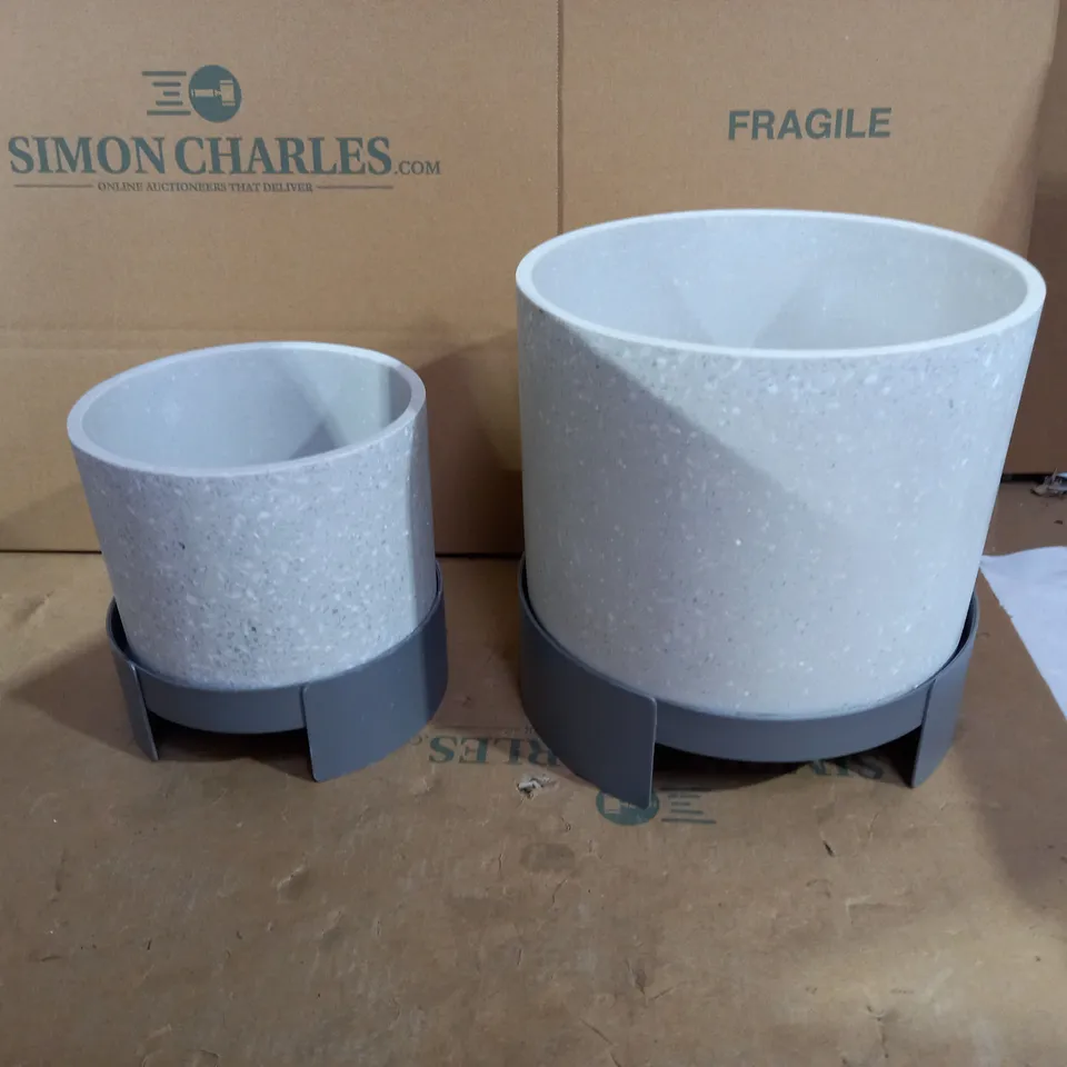 K BY KELLY HOPPEN SET OF PLANTERS GREY 