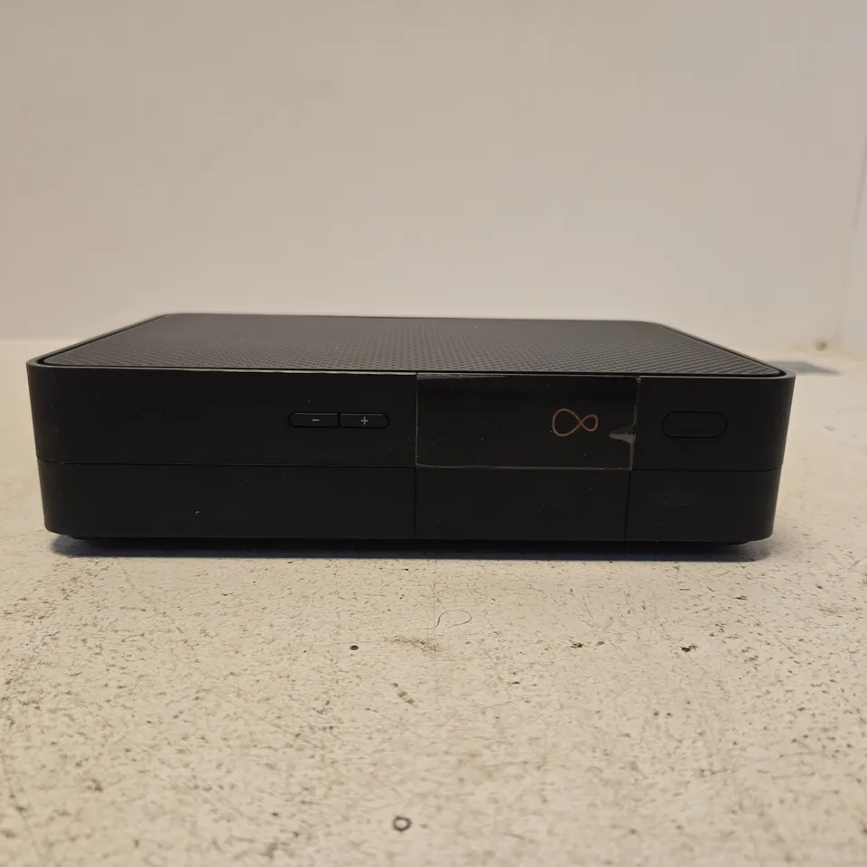 VIRGIN MEDIA 1008R-HDD-VM 4K UHD SET-TOP BOX BOXED WITH ACCESSORIES 