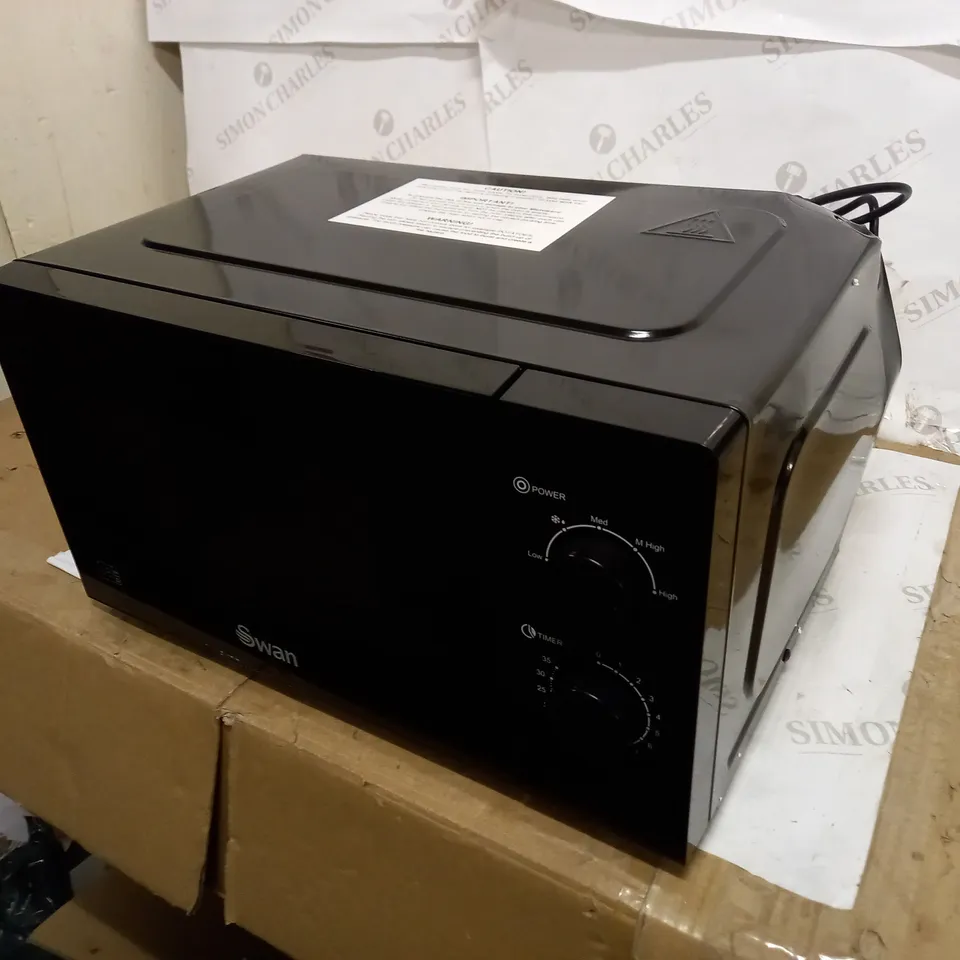 SWAN 20L 700W MANUAL MICROWAVE RRP £54