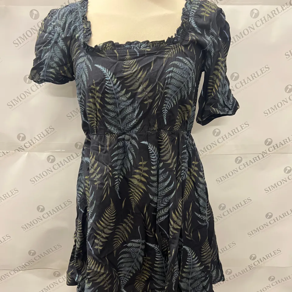 DISTURBIA FROND PRINT MINI DRESS WITH SMOCKING IN BLACK SIZE 10