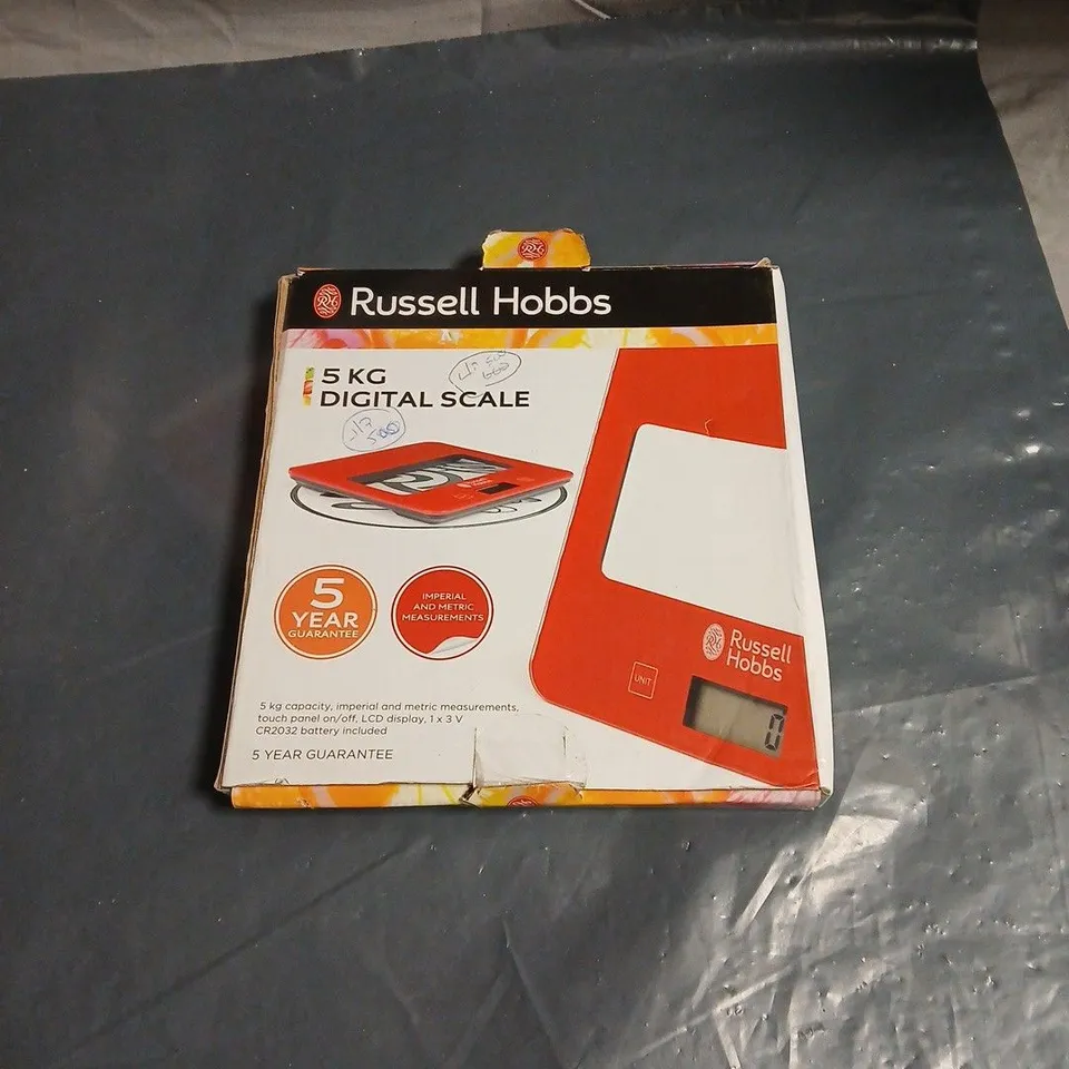 RUSSELL HOBBS 5KG DIGITAL SCALE