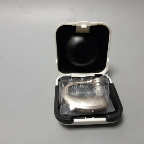BOXED DIGITAL HEARING AMPLIFIER