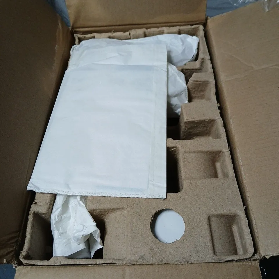 SHARK STAINFORCE HANDHELD SPOT CLEANER BOXED