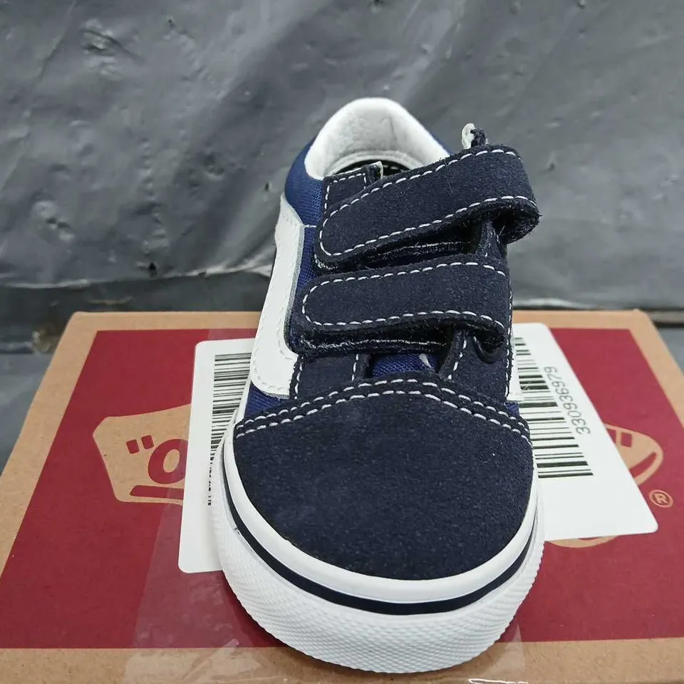 BOXED VANS INFANT BOYS OLD SKOOL TRAINERS - NAVY -UK 4