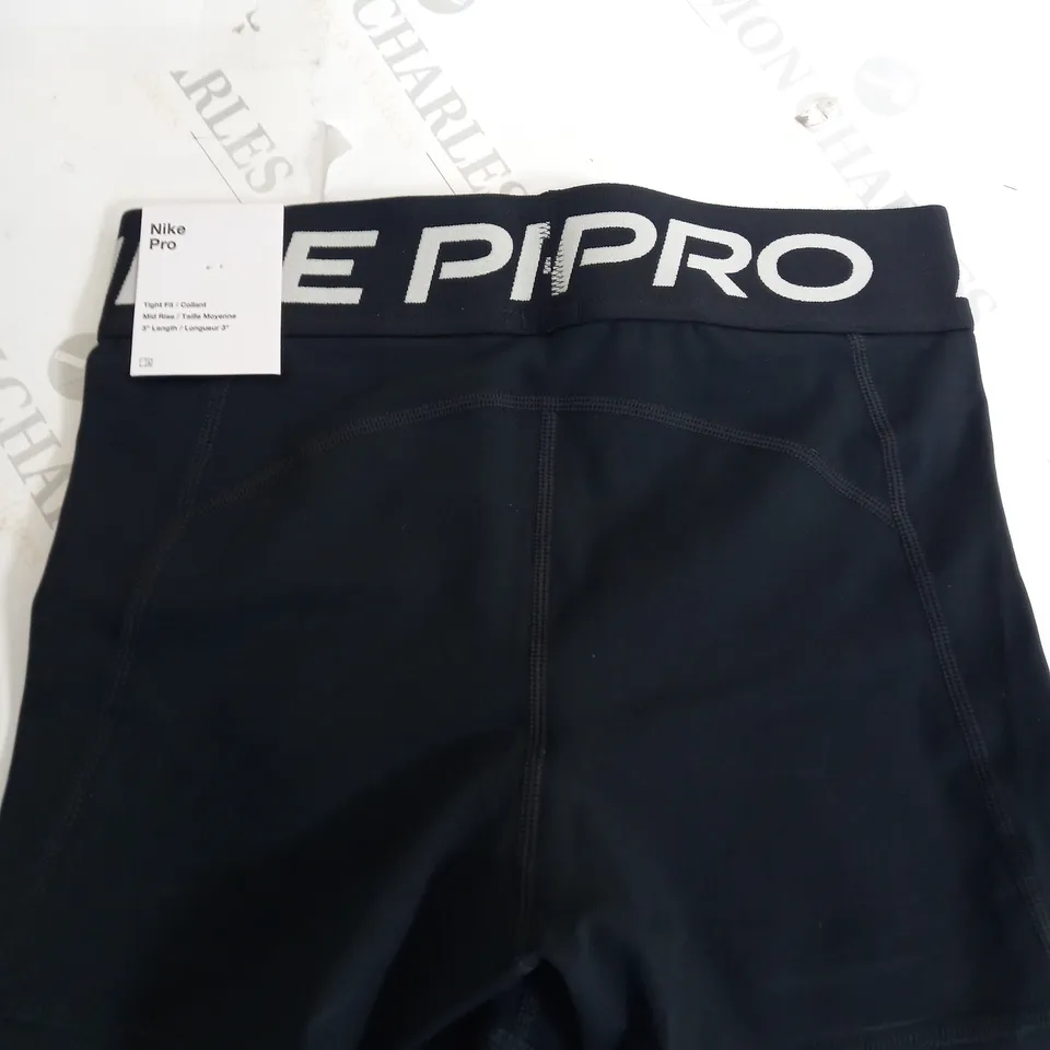 NIKE PRO BLACK SHORTS-SIZE 8(XS)