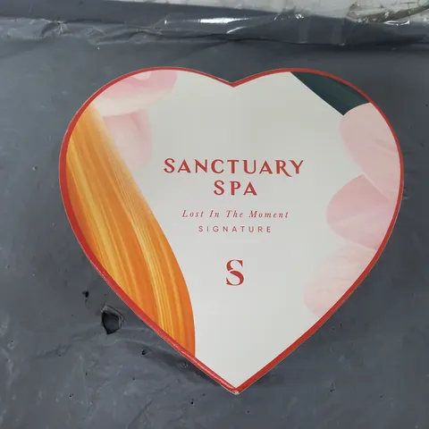 BOXED SANCTUARY SPA LOST IN THE MOMENT SIGNATURE SET 