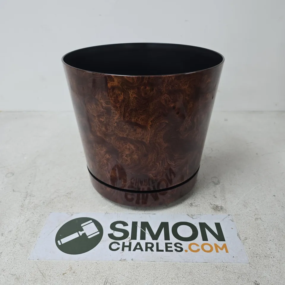BROWN BURL WOOD‑EFFECT SMALL VASE