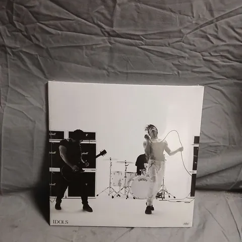 IDOLS β 12-INCH VINYL LP SLEEVE