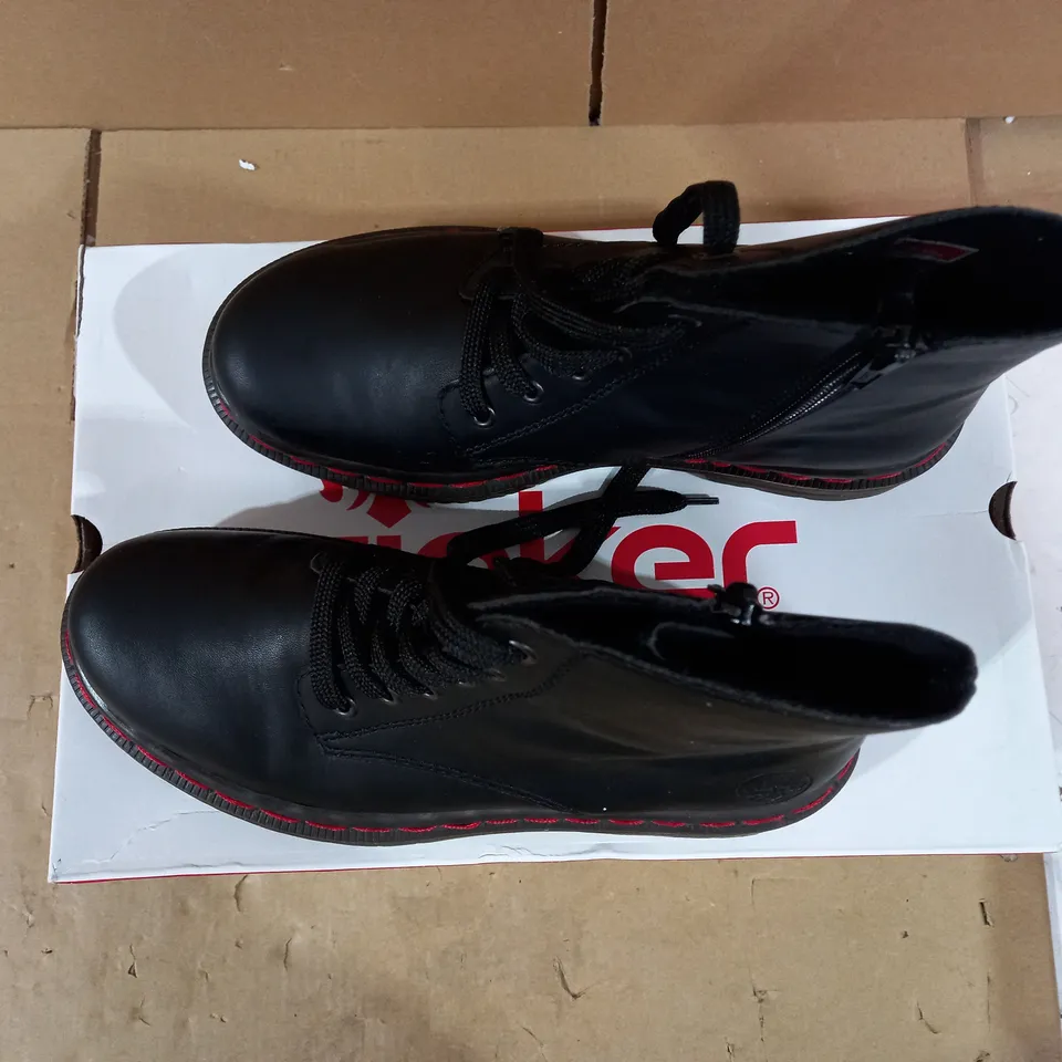 RIEKER LACE UP ANKLE BOOTS BLACK - SIZE 6